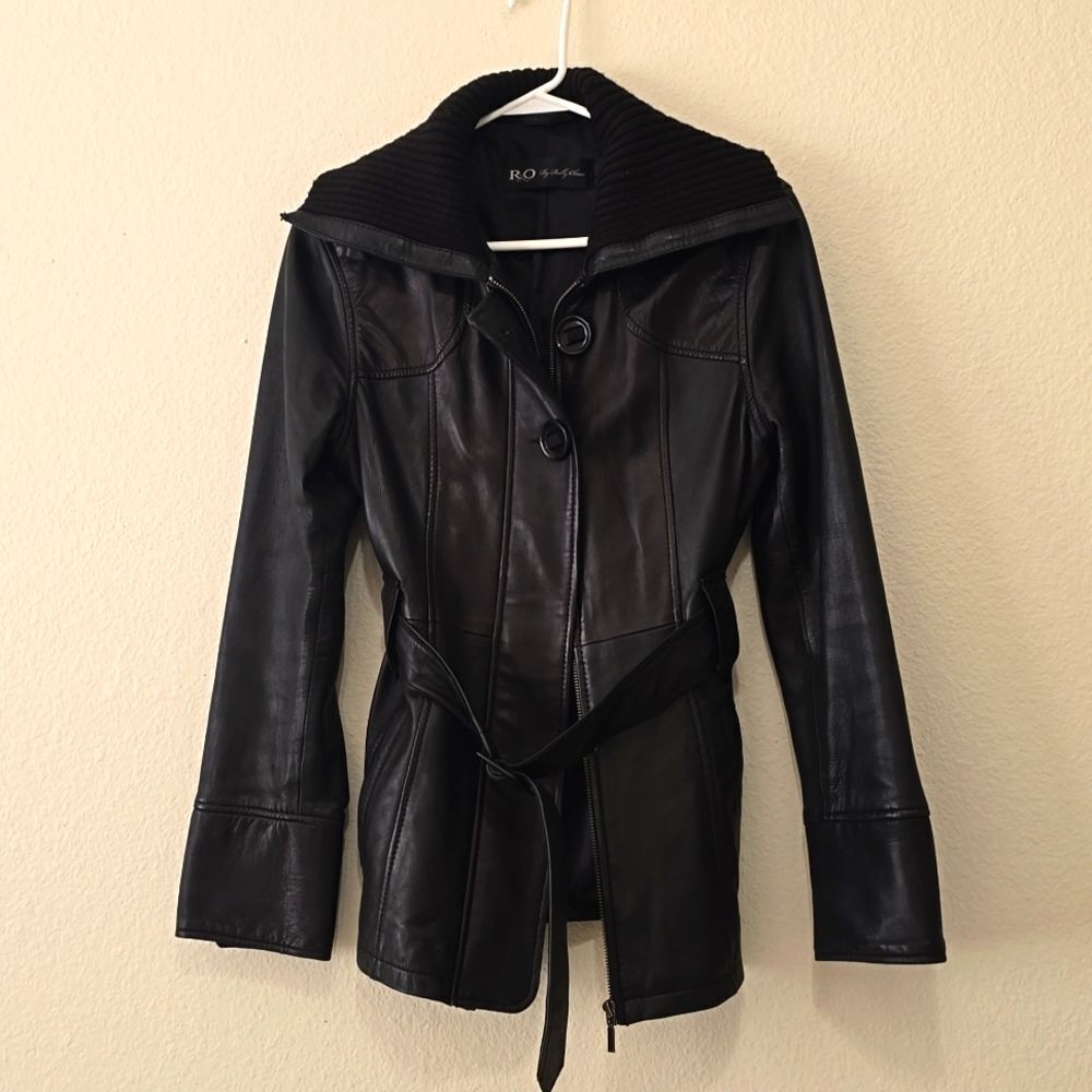 R&O Reilly Olmes 100% Genuine Leather Belted  Jacket size medium